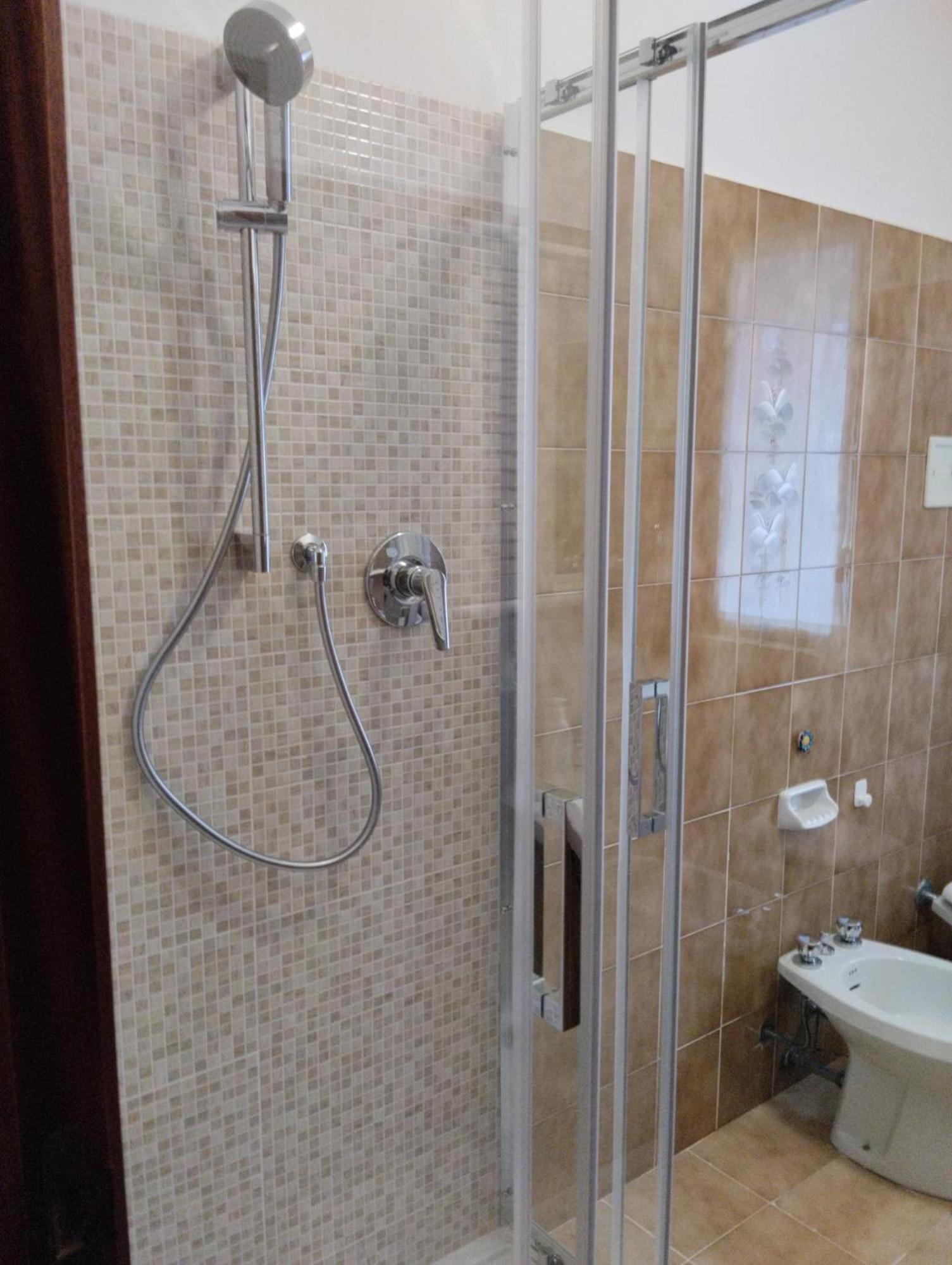 Appartamento Con Posto Auto Lavagna Exterior foto
