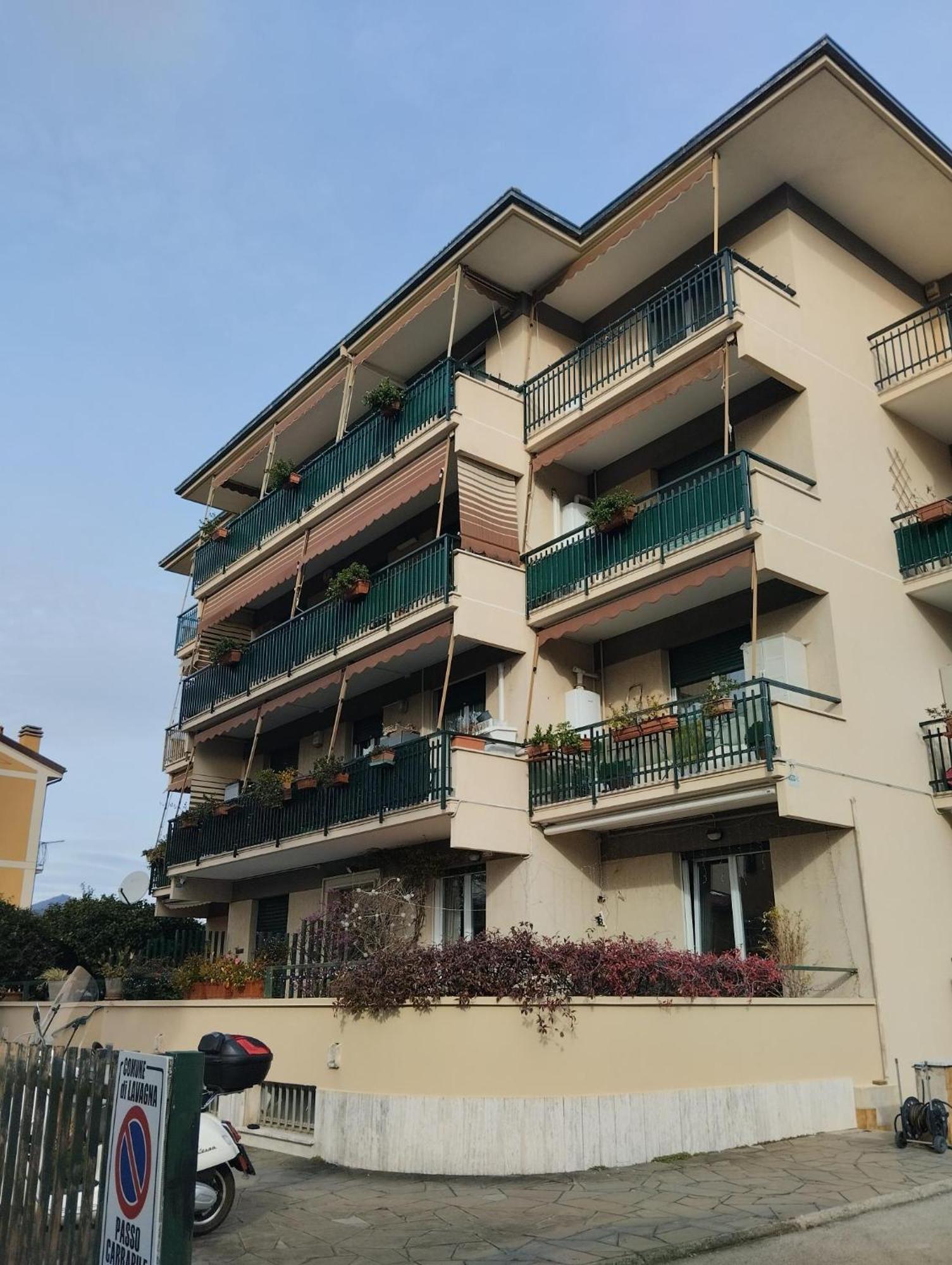 Appartamento Con Posto Auto Lavagna Exterior foto